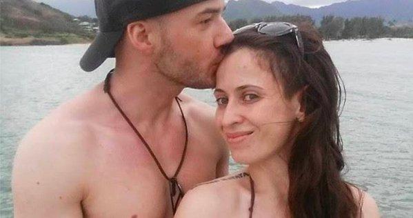 This Husband’s Way Of Cheering Up His Depressed Wife Will Re-Establish Your Faith In Marriages