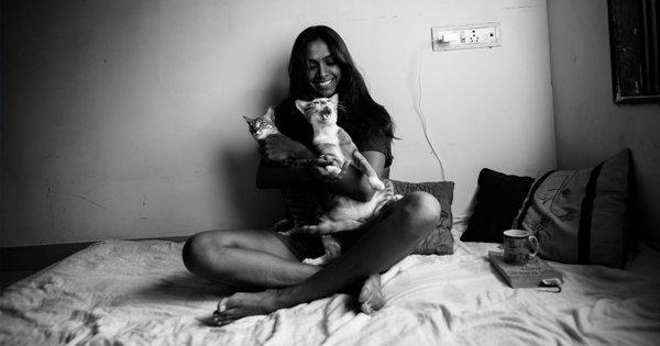 This Photographer Explores The Real Lives Of Models Behind The Glitz & Glamour Of The Fashion World