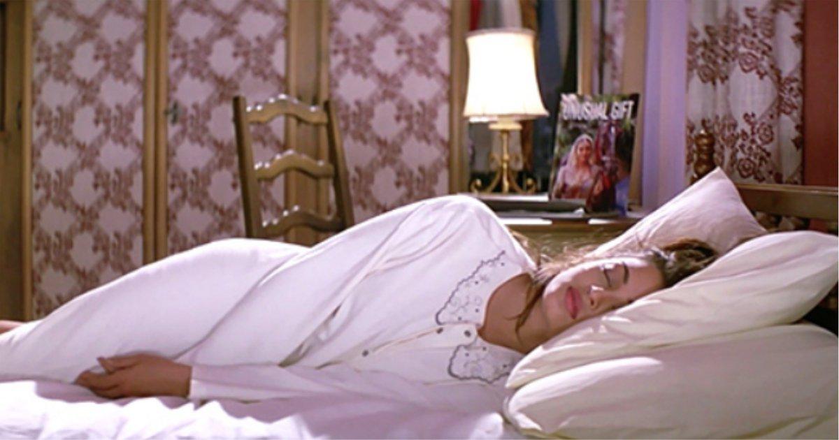 My New Year’s Eve Plans Involve Staying In And Sleeping On Time. Yes, We Exist.