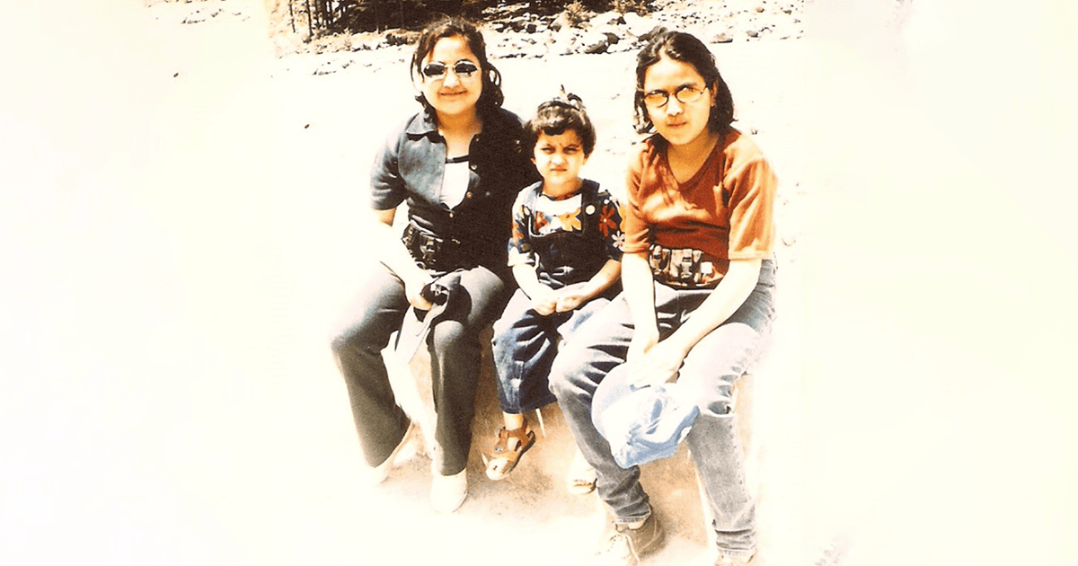 Dear Society, Me & My Sisters Are Perfectly Happy Without A Brother So Stop Asking Us Ignorant Questions