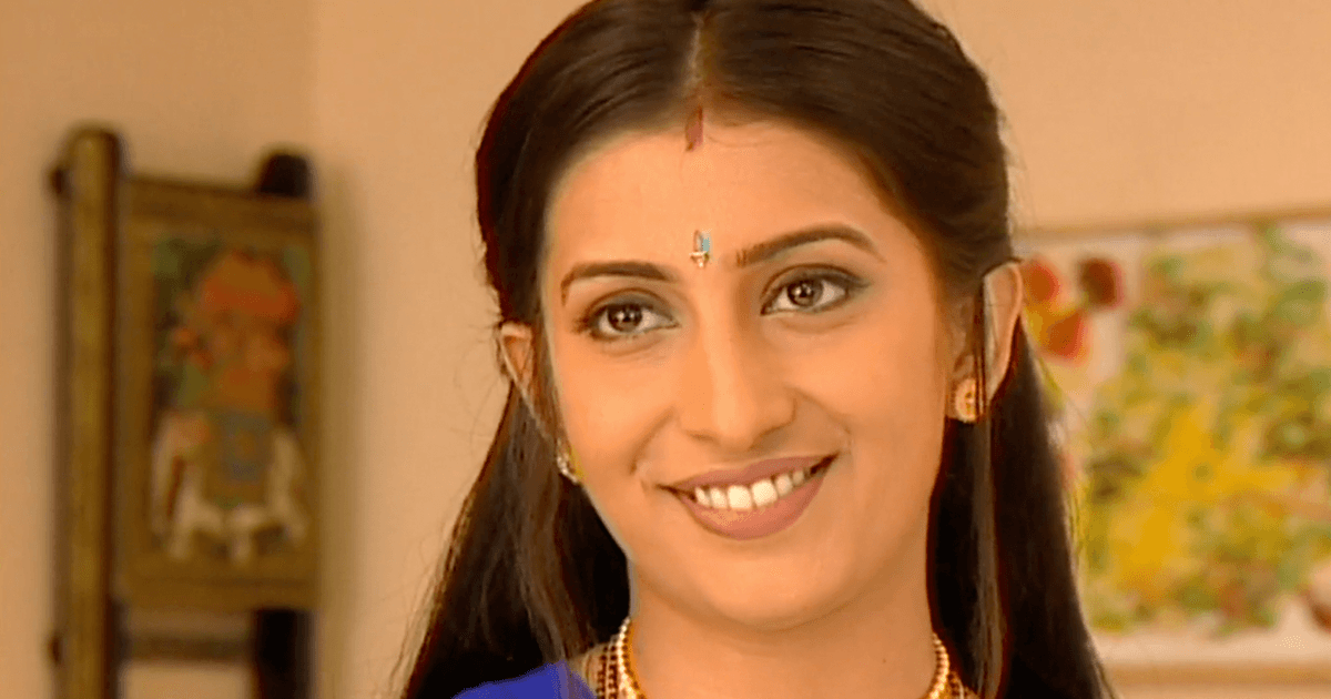 Smriti Irani Reveals Her First Salary Was So Low Her Make-Up Man Was Embarrassed