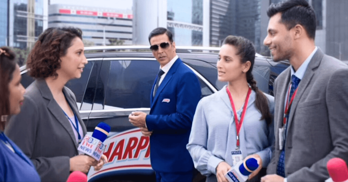 Is Akshay Kumar Taking A Sanyas? Rumours Are Abuzz After Netizens Saw This Video From A Harpic Ad Shoot. 